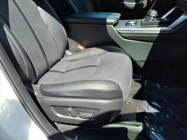 2024 Mazda X-90 3.3 Turbo Preferred Plus