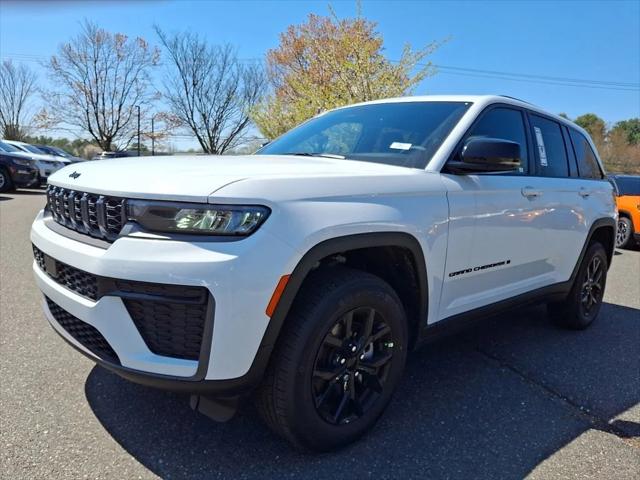 2026 Jeep Grand Cherokee GRAND CHEROKEE LAREDO ALTITUDE 4X4 2026 Jeep Grand Cherokee GRAND CHEROKEE LAREDO ALTITUDE 4X4