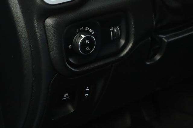 2022 Ram 1500 Big Horn Crew Cab 4x4 5'7" Box