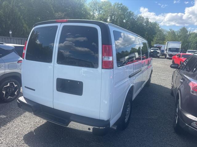 2024 Chevrolet Express Passenger RWD 3500 Extended Wheelbase LT