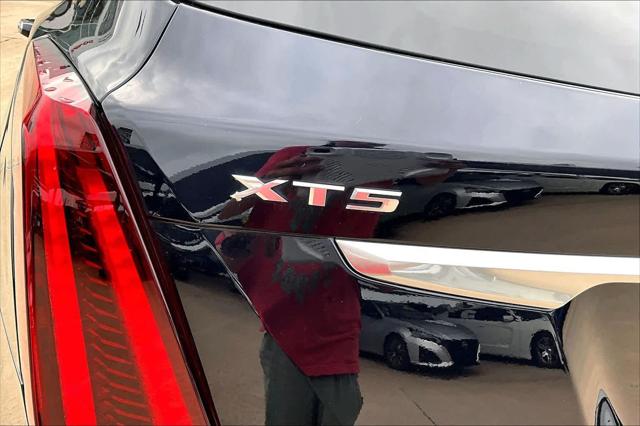 2021 Cadillac XT5 FWD Premium Luxury