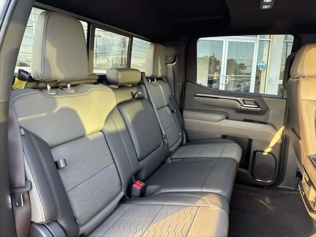 2023 Chevrolet Silverado 1500 4WD Crew Cab Short Bed ZR2
