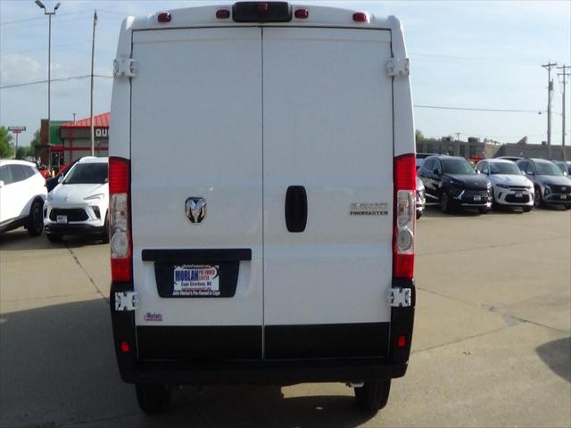 2025 Ram ProMaster 2500 Cargo Van Tradesman Low Roof 136" WB w/Pass Seat