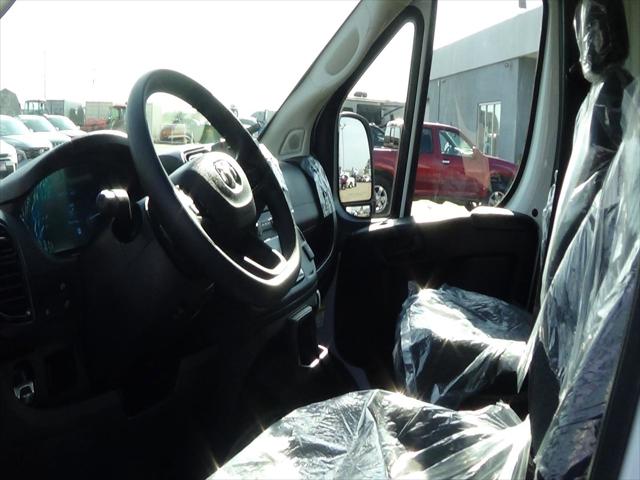 2025 Ram ProMaster 2500 Cargo Van Tradesman Low Roof 136" WB w/Pass Seat