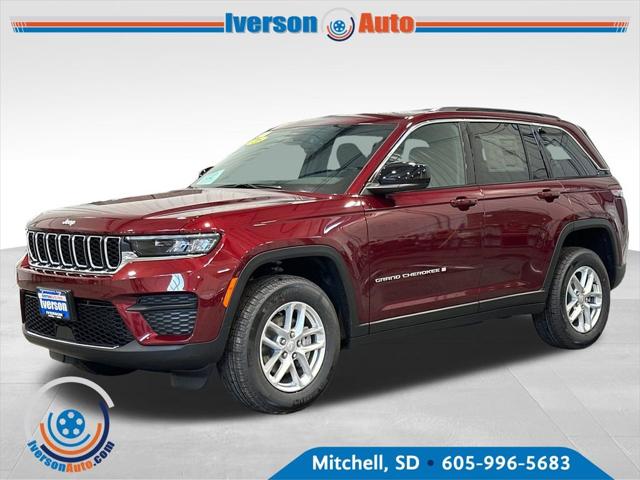2026 Jeep Grand Cherokee GRAND CHEROKEE LAREDO X 4X4