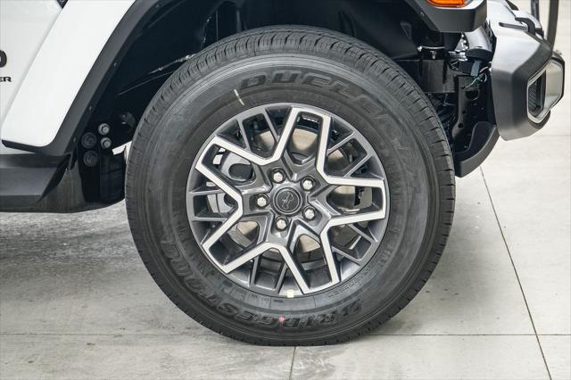 2026 Jeep Wrangler 4-Door Sahara 4x4