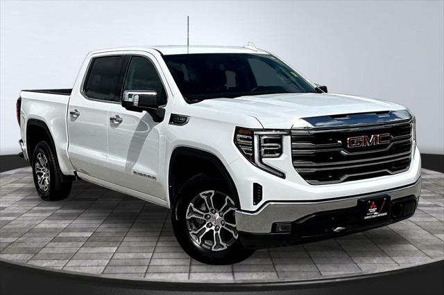 2025 GMC Sierra 1500 2WD Crew Cab Short Box SLT