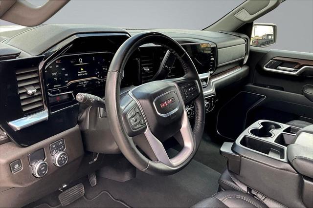 2025 GMC Sierra 1500 2WD Crew Cab Short Box SLT