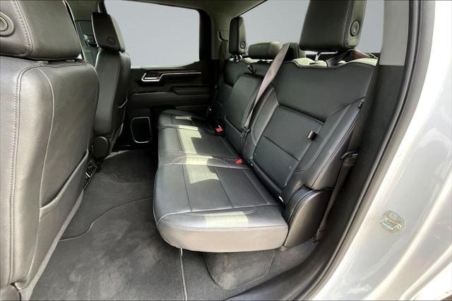 2025 GMC Sierra 1500 2WD Crew Cab Short Box SLT