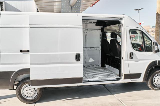 2025 Ram ProMaster 2500 Cargo Van Tradesman High Roof 159" WB w/Pass Seat