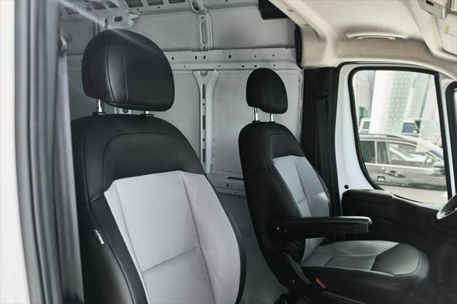2025 Ram ProMaster 2500 Cargo Van Tradesman High Roof 159" WB w/Pass Seat