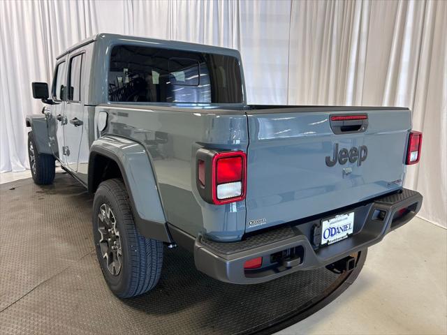 2026 Jeep Gladiator GLADIATOR SAHARA 4X4
