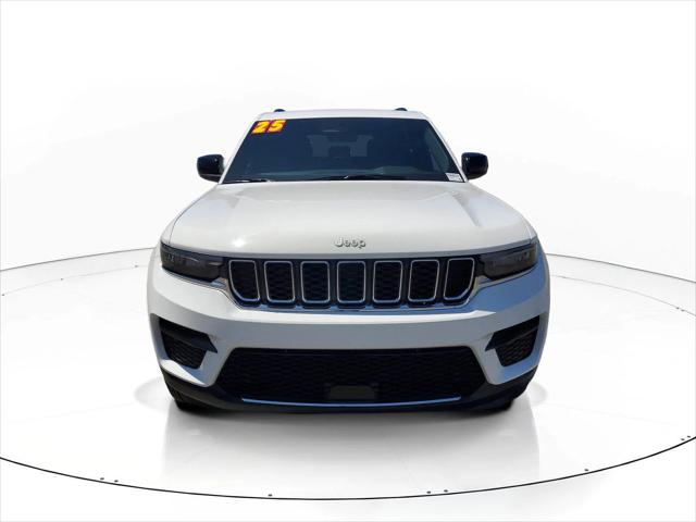 2025 Jeep Grand Cherokee Laredo X 4x4