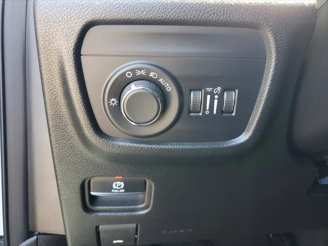 2025 Jeep Grand Cherokee Laredo X 4x4