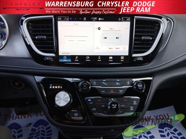 2026 Chrysler Pacifica Select