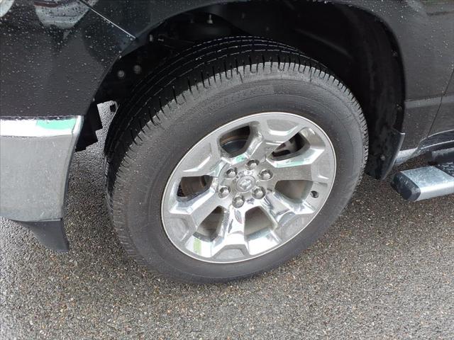 2022 Ram 1500 Big Horn Crew Cab 4x4 5'7" Box