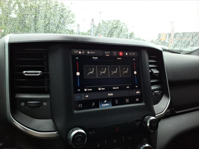 2022 Ram 1500 Big Horn Crew Cab 4x4 5'7" Box