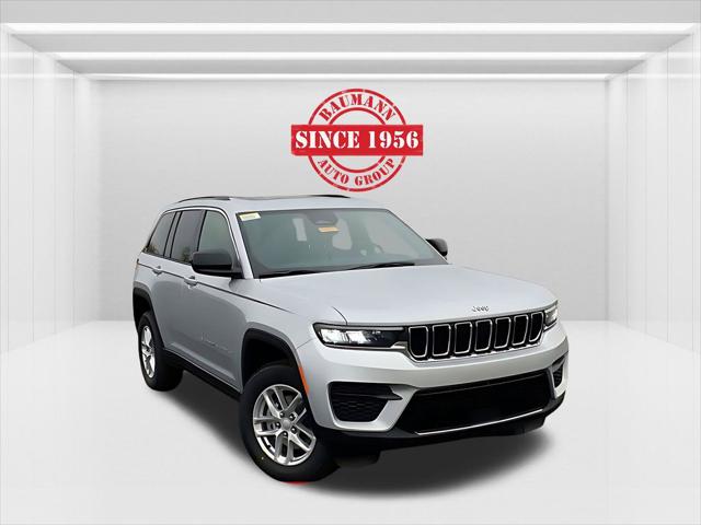 2025 Jeep Grand Cherokee GRAND CHEROKEE LAREDO X 4X4