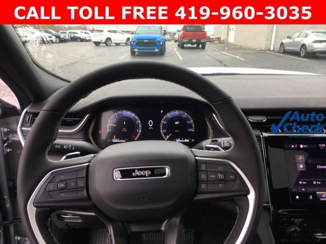 2025 Jeep Grand Cherokee GRAND CHEROKEE LAREDO X 4X4