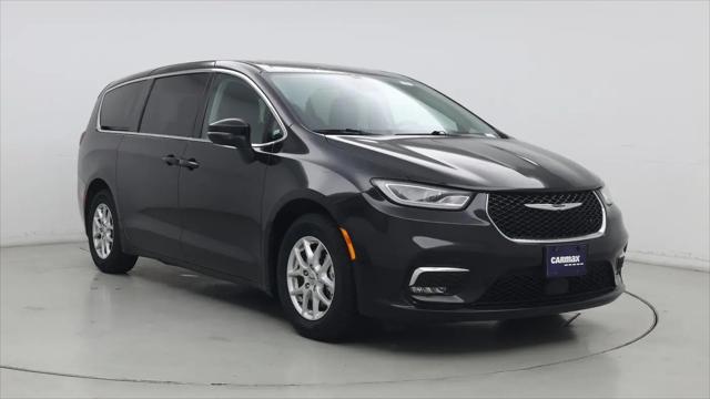2023 Chrysler Pacifica Touring L for sale in Oxnard, CA