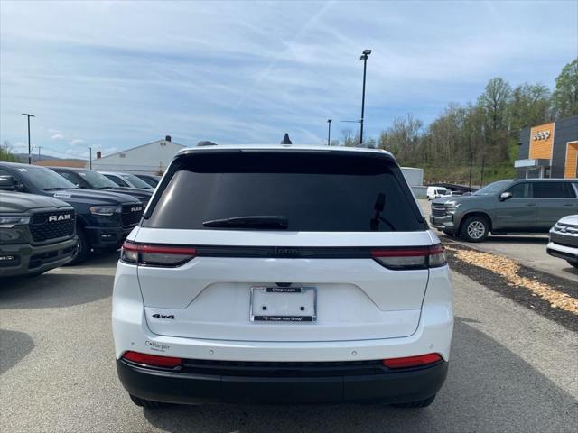 2023 Jeep Grand Cherokee Altitude 4x4 2023 Jeep Grand Cherokee Altitude 4x4