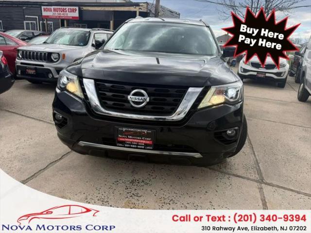 2017 Nissan Pathfinder SL