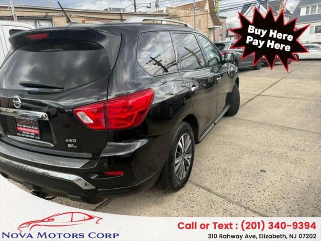 2017 Nissan Pathfinder SL