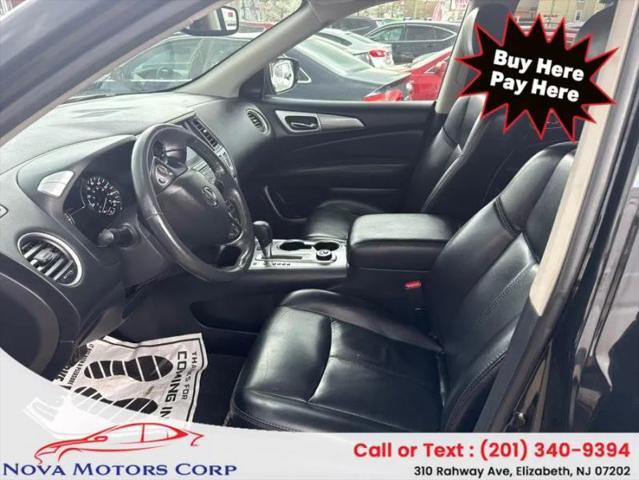 2017 Nissan Pathfinder SL