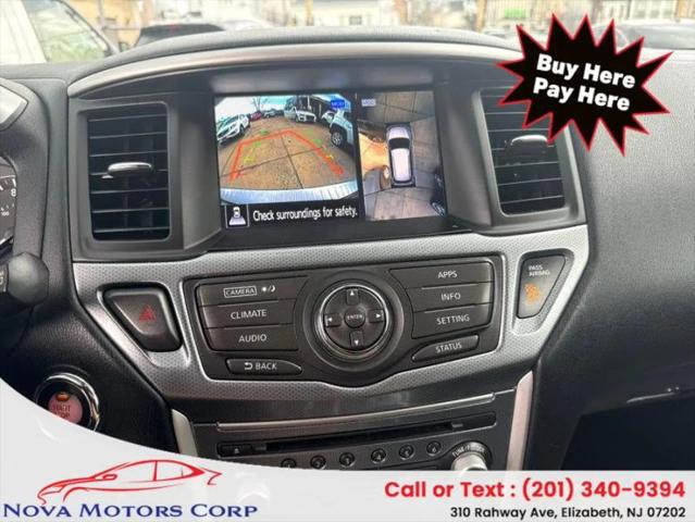 2017 Nissan Pathfinder SL