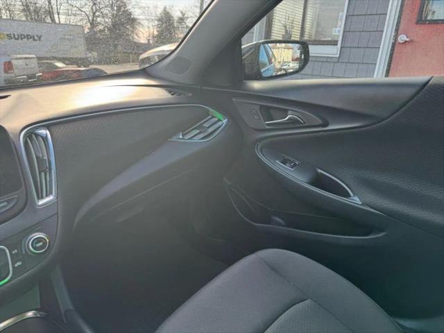 2017 Chevrolet Malibu 1LT