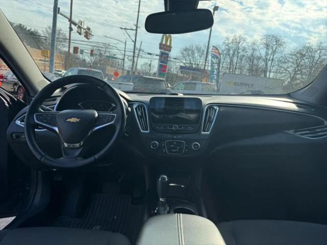 2017 Chevrolet Malibu 1LT