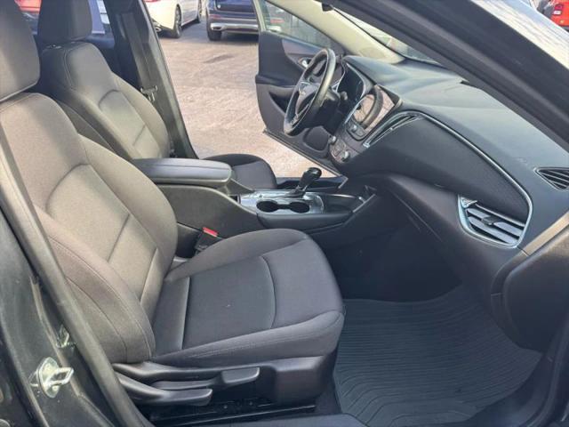 2017 Chevrolet Malibu 1LT
