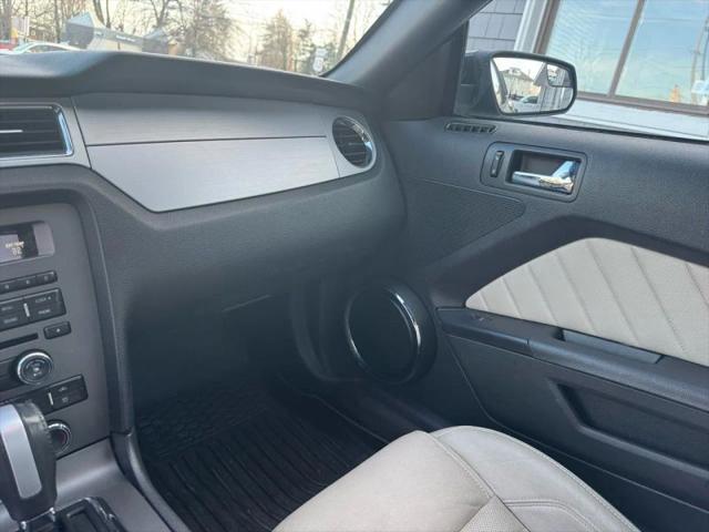 2014 Ford Mustang V6 Premium