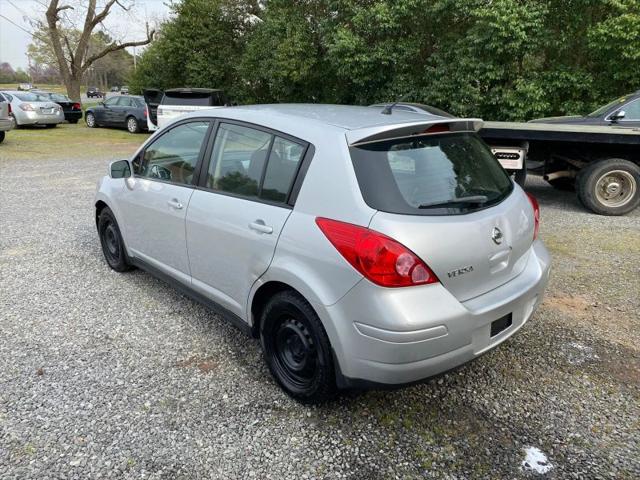 2011 Nissan Versa 1.8S