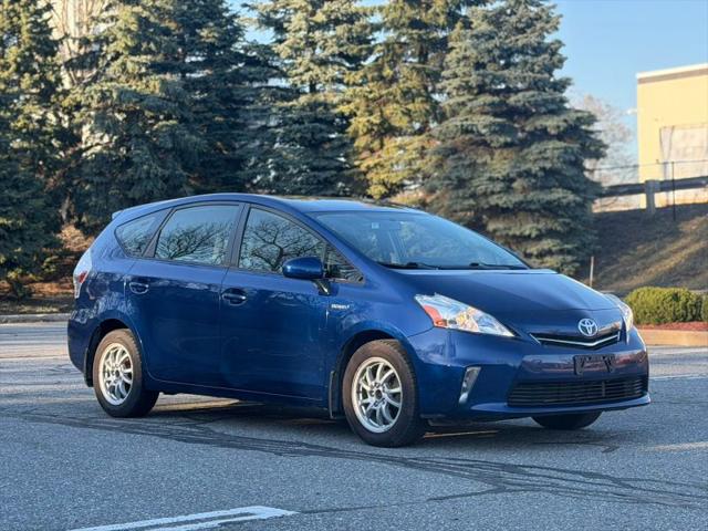 2014 Toyota Prius v Three