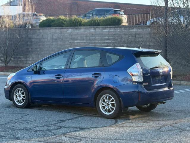 2014 Toyota Prius v Three