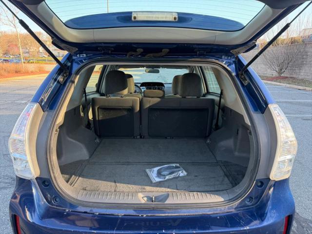 2014 Toyota Prius v Three