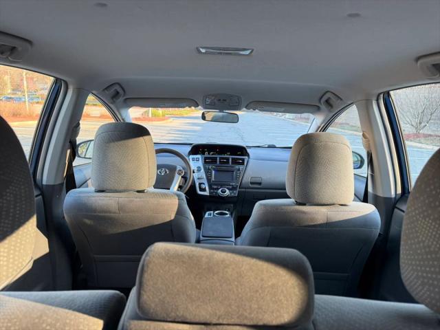 2014 Toyota Prius v Three