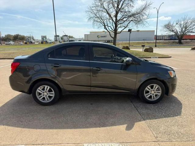 2016 Chevrolet Sonic LT Auto
