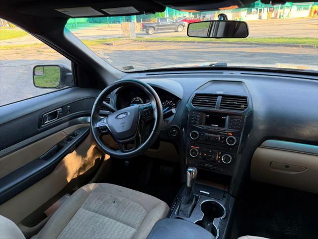 2016 Ford Explorer Base