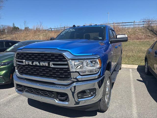 2022 RAM 2500 Big Horn Crew Cab 4x4 64 Box