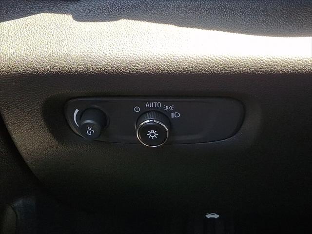 2023 Chevrolet Traverse AWD LT Cloth