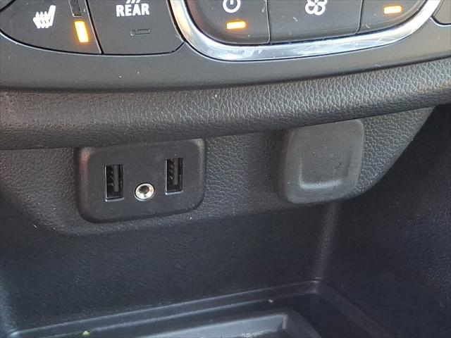 2023 Chevrolet Traverse AWD LT Cloth