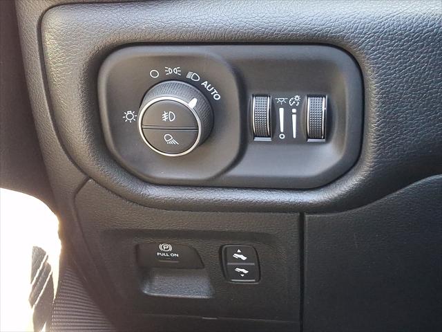 2023 Ram 1500 Laramie Crew Cab 4x4 5'7" Box
