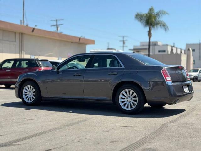 2014 Chrysler 300 300