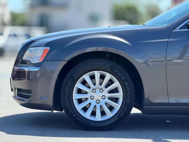 2014 Chrysler 300 300