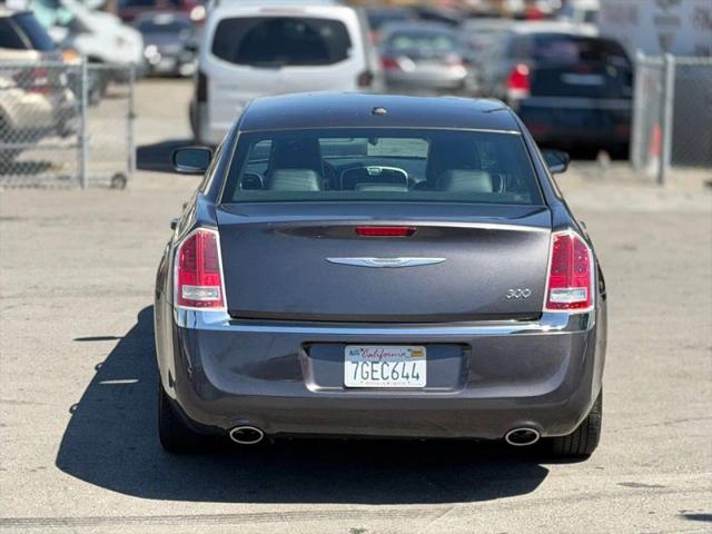 2014 Chrysler 300 300