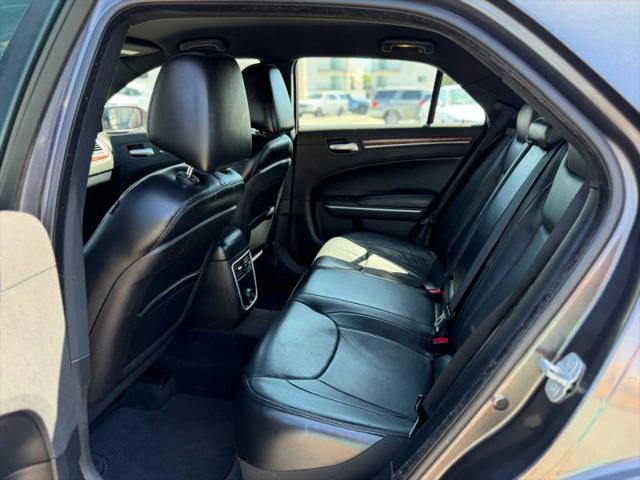 2014 Chrysler 300 300