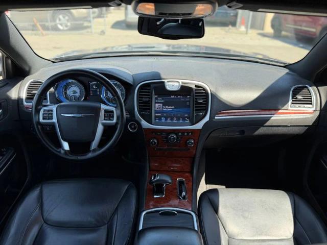 2014 Chrysler 300 300