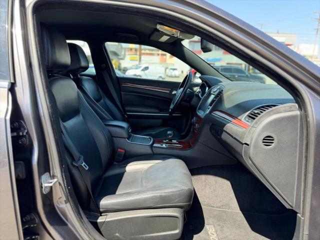 2014 Chrysler 300 300